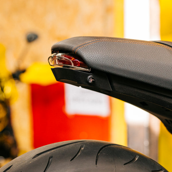 Bandeja inferior trasera Pier City Custom R12 Series - R12 nineT y R12S