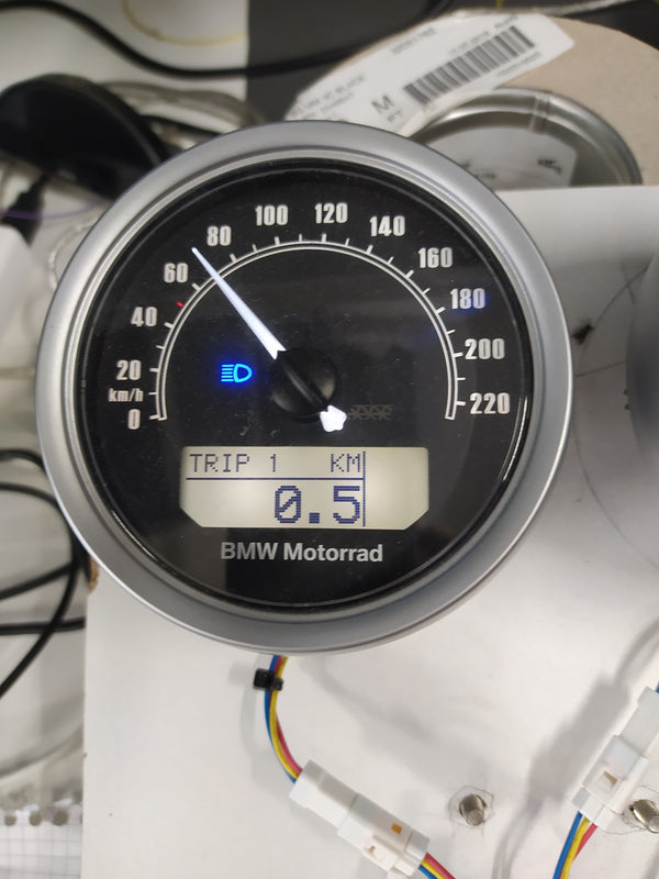 DEVmoto 'Calin MB' Gear Indicator & Rev Counter Mod Plug