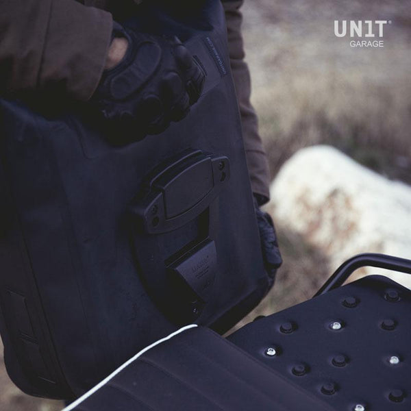 Unit Garage BMW R9T Khali TPU Pannier & Single Luggage Rack