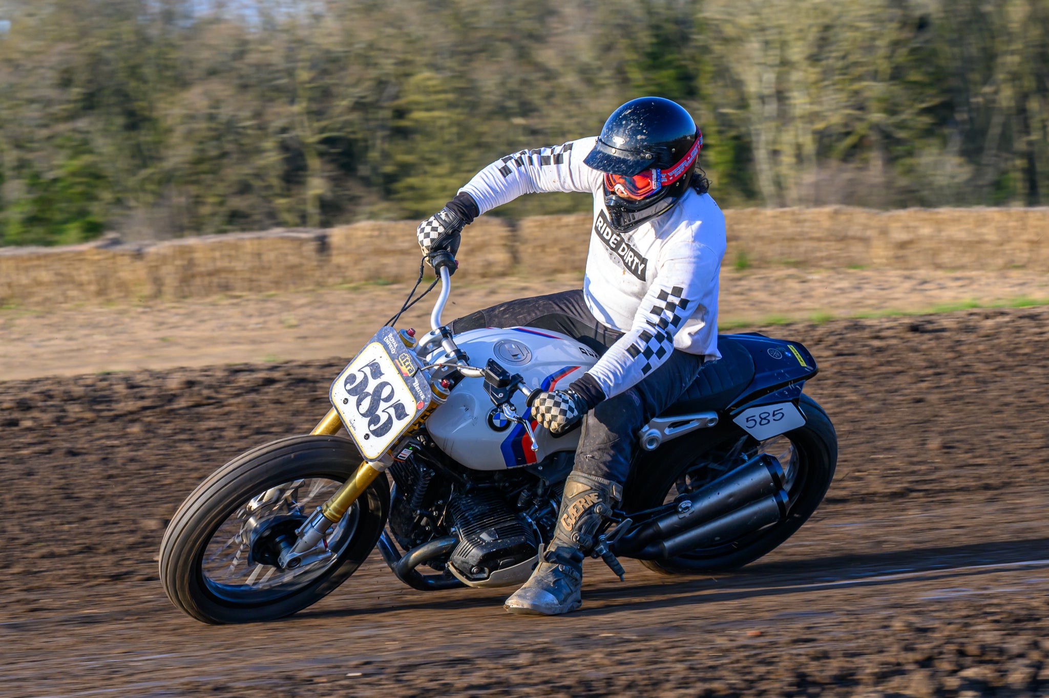 HOOLIGAN RACE REPORT - Round 1, Greenfield Dirttrack – Pier City Custom
