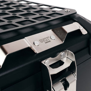 Baúl superior y portaequipajes de aluminio Atlas de la serie R9T de Unit Garage - Plateado