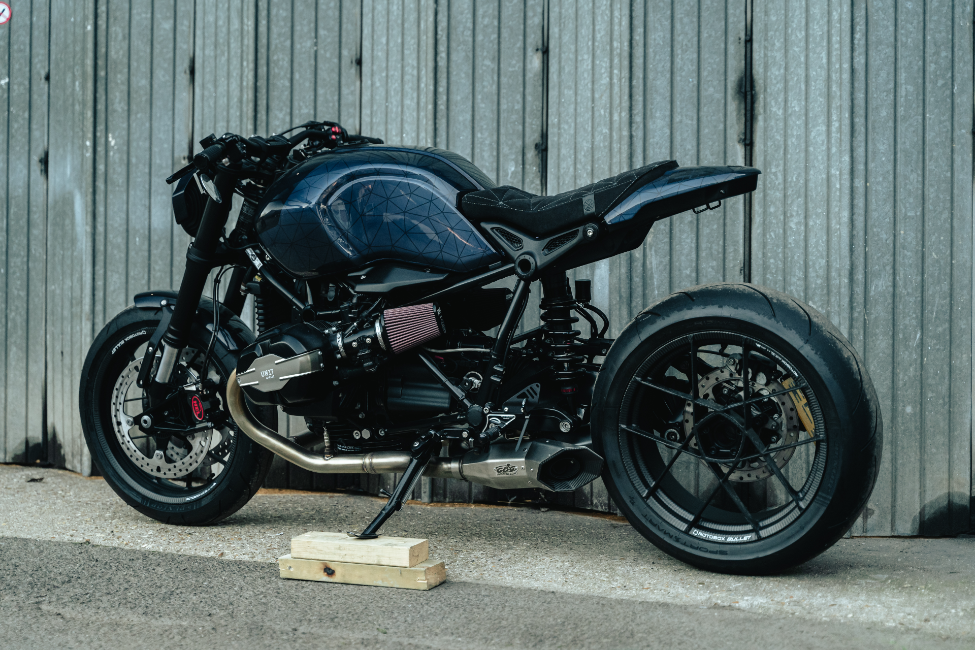 R nine deals t custom parts