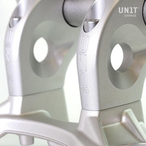 Unit Garage BMW R9T Raised & Set Back Handlebar Risers - Roadster/Pure