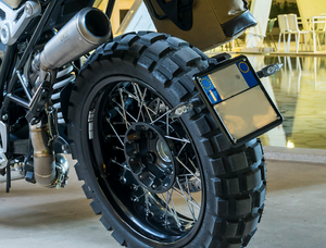 Unit Garage BMW R9T Low Level Number Plate Holder