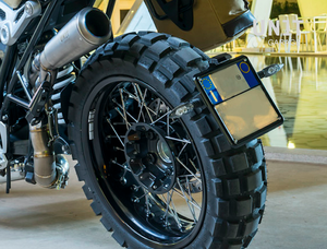 Unit Garage BMW R9T Low Level Number Plate Holder & Light Bracket